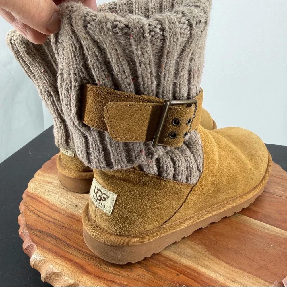 UGG 1003175 Cambridge Boots Size‎ 6 tan sweater knit
